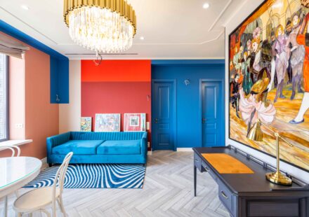 Дом жизнерадостной семьи